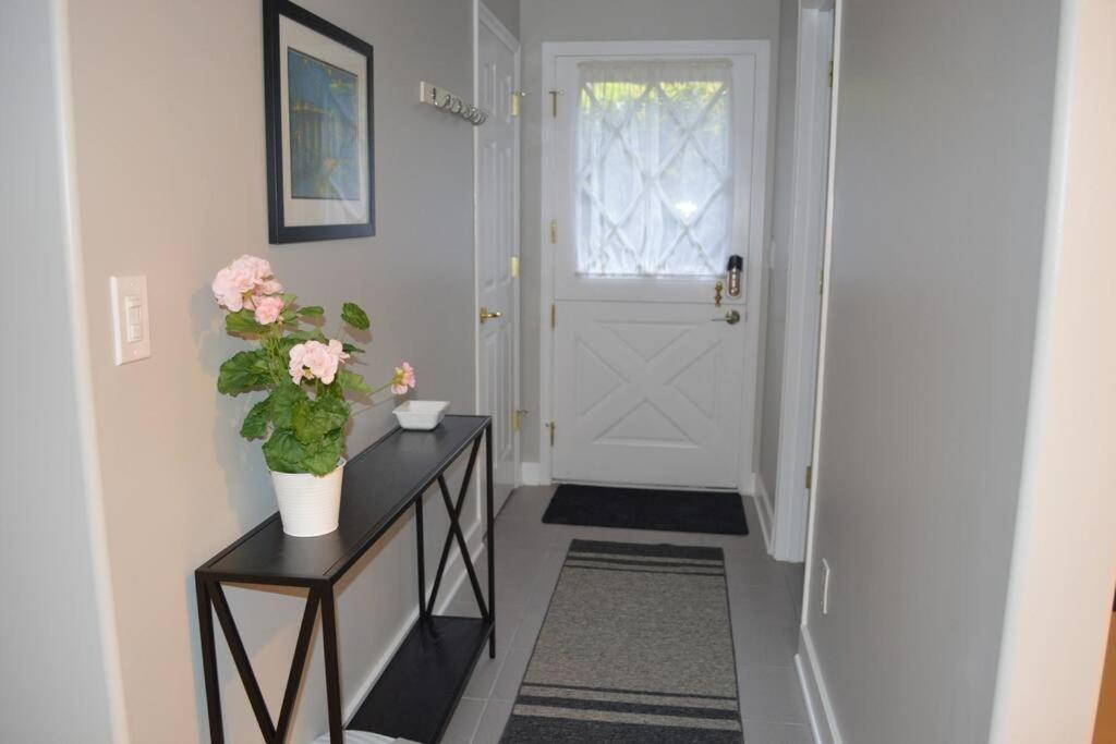 1-Bedroom Seaview Guesthouse On Seattle Luxury Estate With Views Of Olympic Mountains Εξωτερικό φωτογραφία