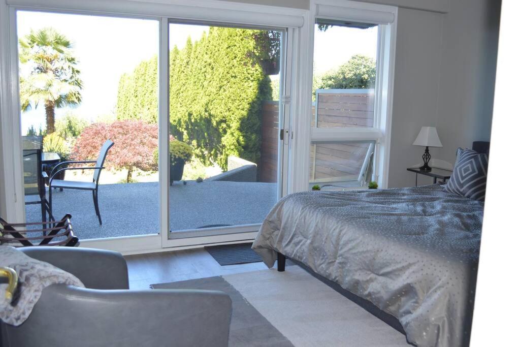 1-Bedroom Seaview Guesthouse On Seattle Luxury Estate With Views Of Olympic Mountains Εξωτερικό φωτογραφία