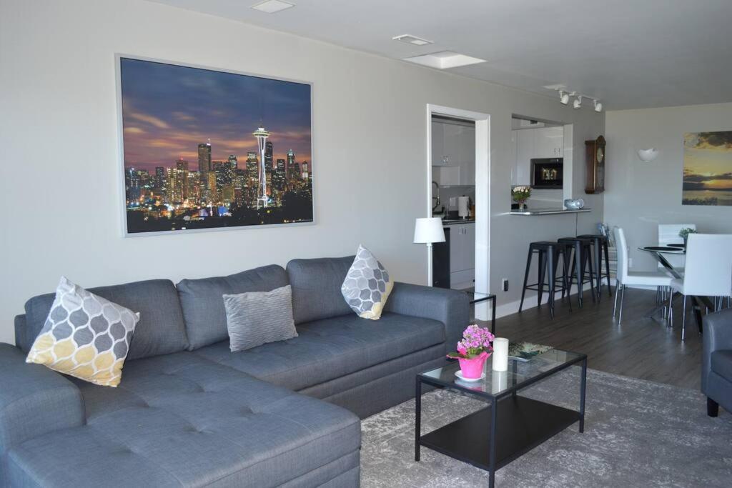 1-Bedroom Seaview Guesthouse On Seattle Luxury Estate With Views Of Olympic Mountains Εξωτερικό φωτογραφία