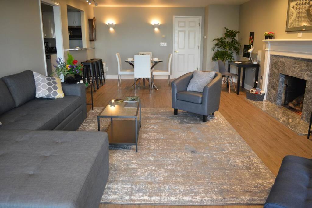 1-Bedroom Seaview Guesthouse On Seattle Luxury Estate With Views Of Olympic Mountains Εξωτερικό φωτογραφία