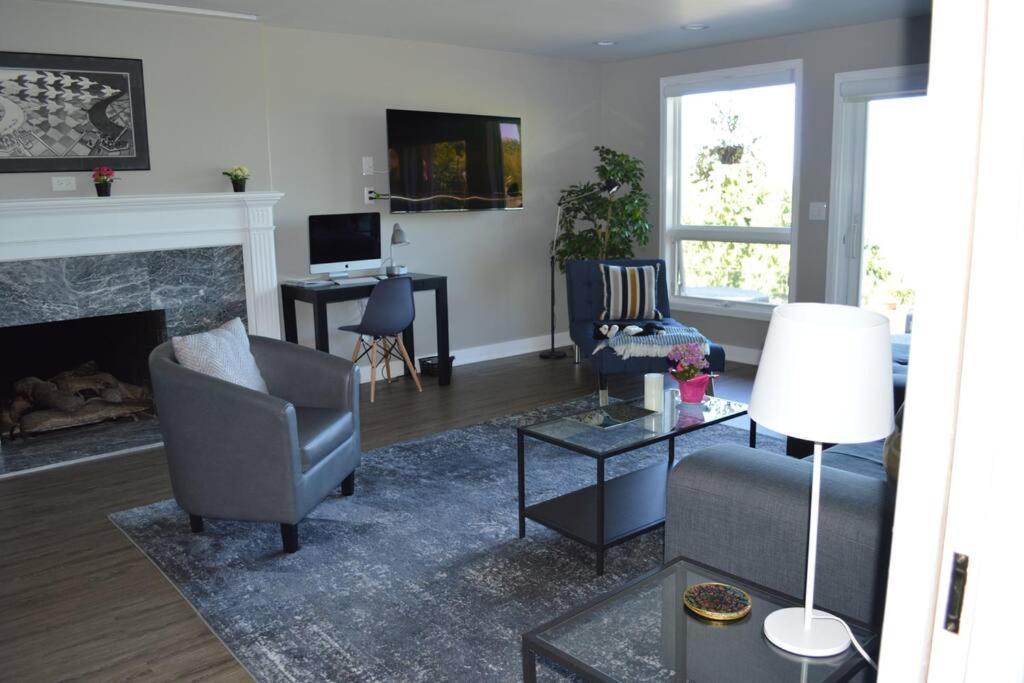 1-Bedroom Seaview Guesthouse On Seattle Luxury Estate With Views Of Olympic Mountains Εξωτερικό φωτογραφία